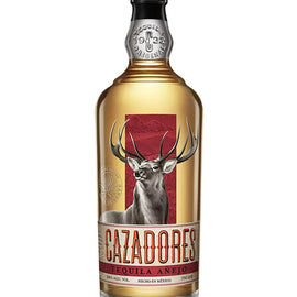 CAZADORES AÑEJO 750